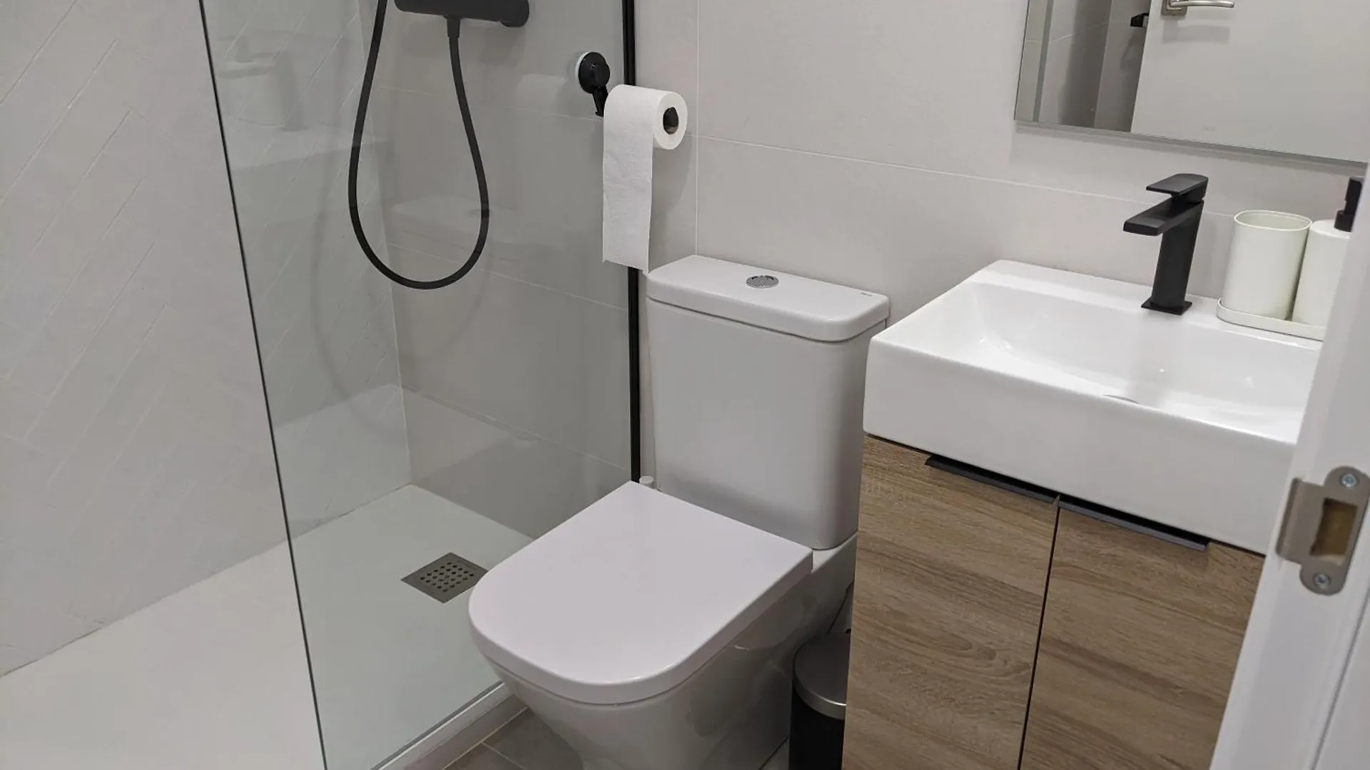Weflating Fira Apartamento L'Hospitalet de Llobregat 0*,  Espanha