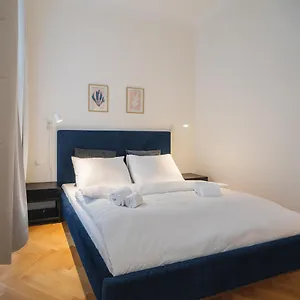 https://apt-brand-cozy.vienna-besthotels.com